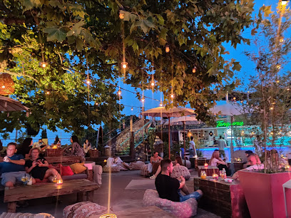 This is Boho Bar's logo