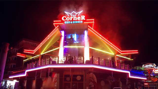 This is The Corner Bar & Dinner's logo