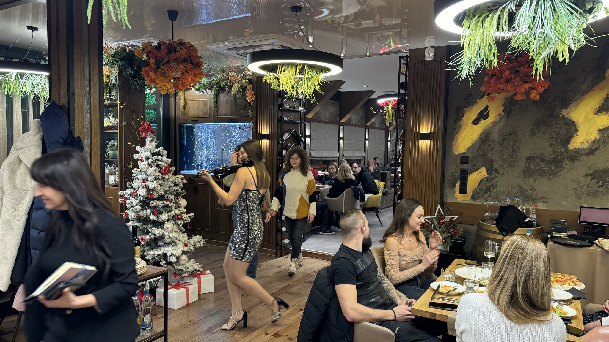 Парти в Casa di Fratelli