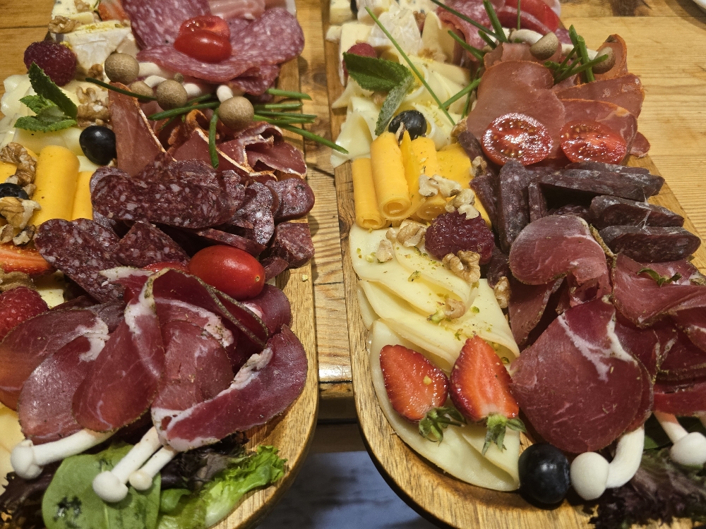 Кетъринг, фирмени и частни партита в София
