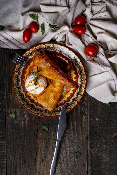 KACHAMAK WITH CHEESE IN FINE PASTRY