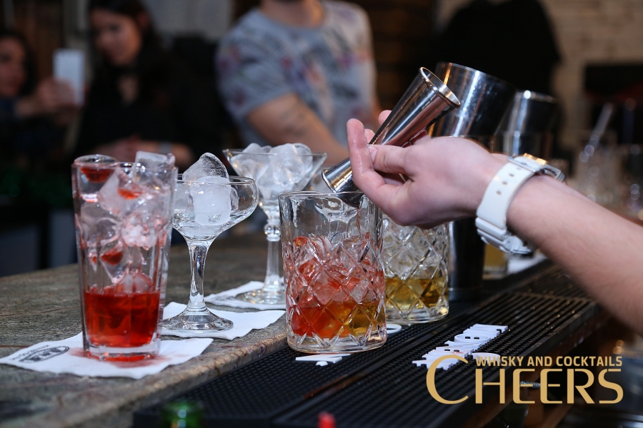 Π‘ΡΡΡΠ΅Π·Π°Π½ΠΈΠ΅ Π·Π° Π±Π°ΡΠΌΠ°Π½ΠΈ