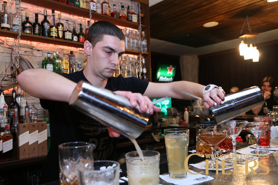 Π‘ΡΡΡΠ΅Π·Π°Π½ΠΈΠ΅ Π·Π° Π±Π°ΡΠΌΠ°Π½ΠΈ