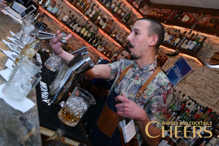 Π‘ΡΡΡΠ΅Π·Π°Π½ΠΈΠ΅ Π·Π° Π±Π°ΡΠΌΠ°Π½ΠΈ