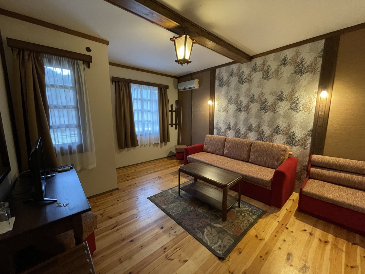 Хотелска част