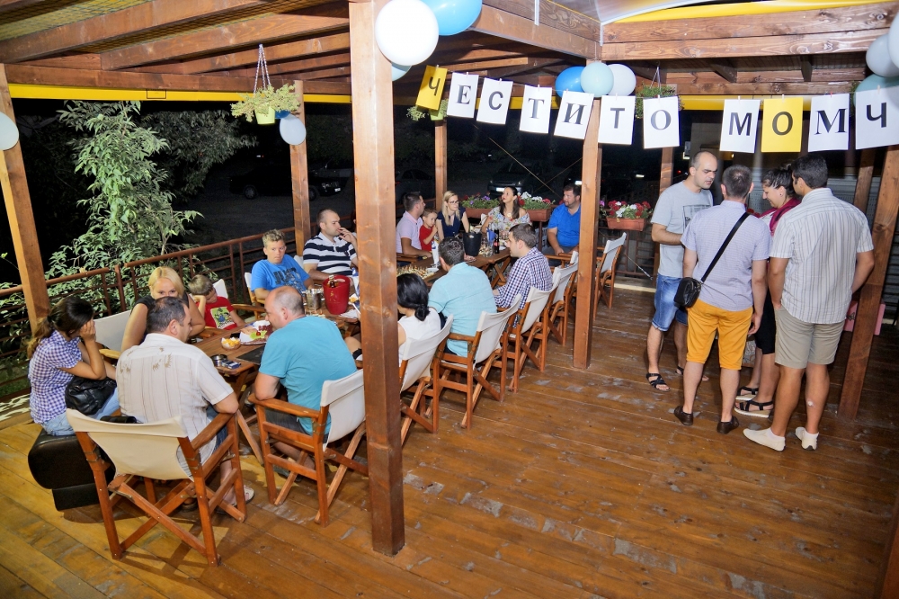 Празнувайте при нас 