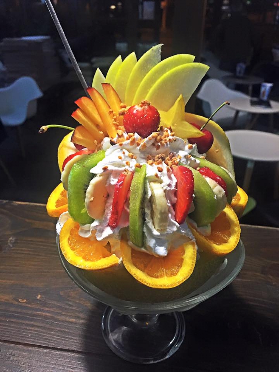 Малка част от нашите Сладки изкушения .... 