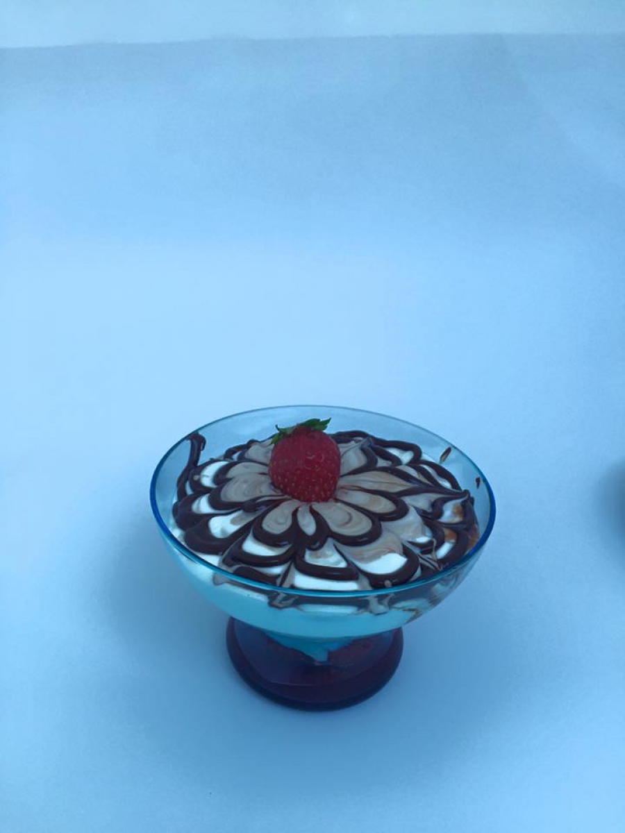 Малка част от нашите Сладки изкушения .... 