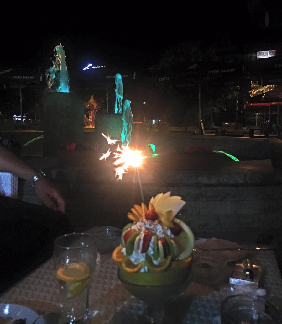 Малка част от нашите Сладки изкушения .... 