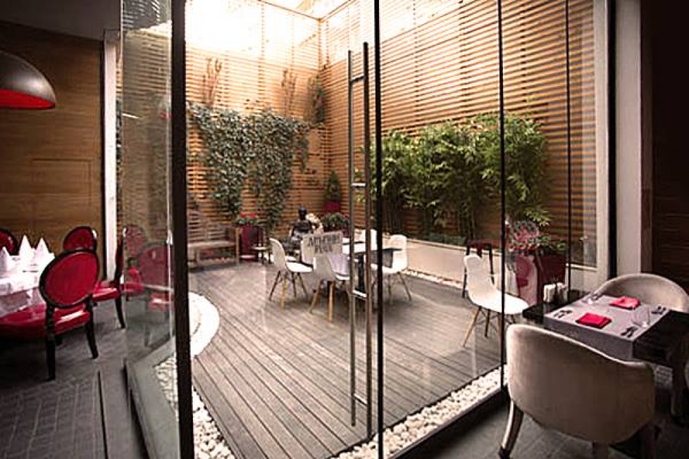 Вкусен обяд в Red Canape