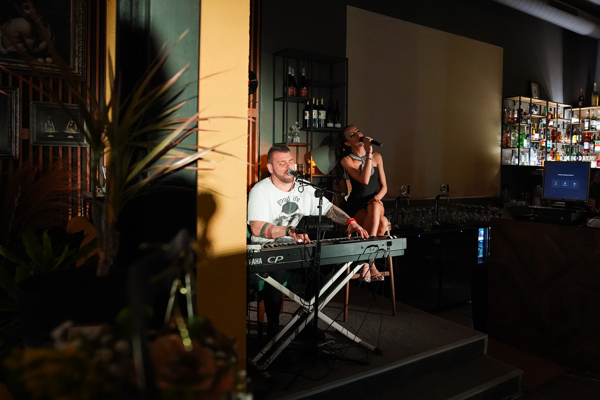 Поставихме началото на Gravity ....