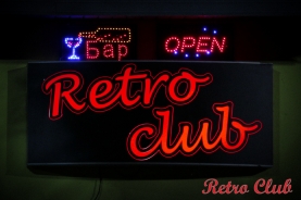 This is RETRO CLUB's logo