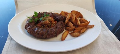 Поръчай храна за вкъщи Телешки суджук на BBQ