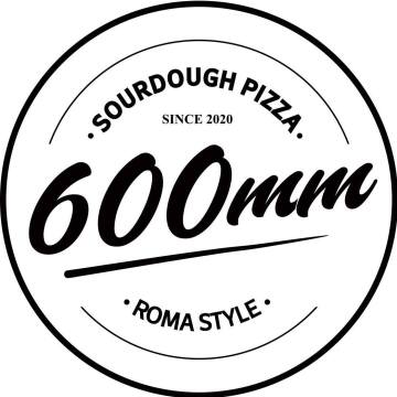 This is Pizza 600мм's logo